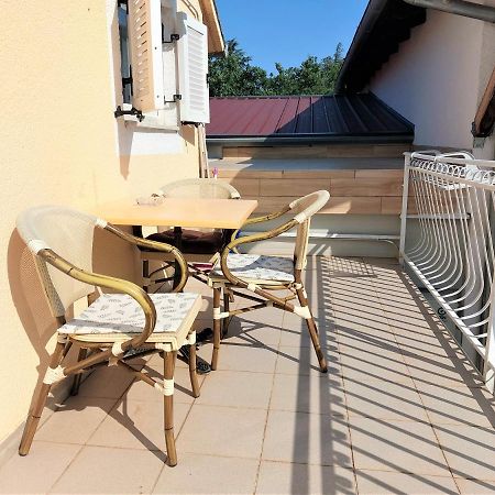 Amore House With Apartment Умаг Екстер'єр фото