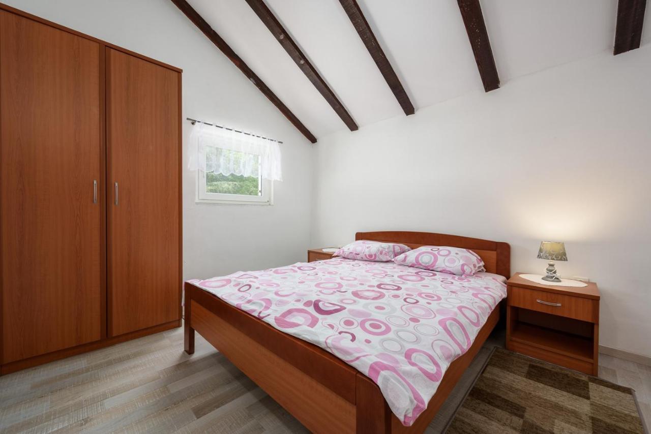 Amore House With Apartment Умаг Екстер'єр фото